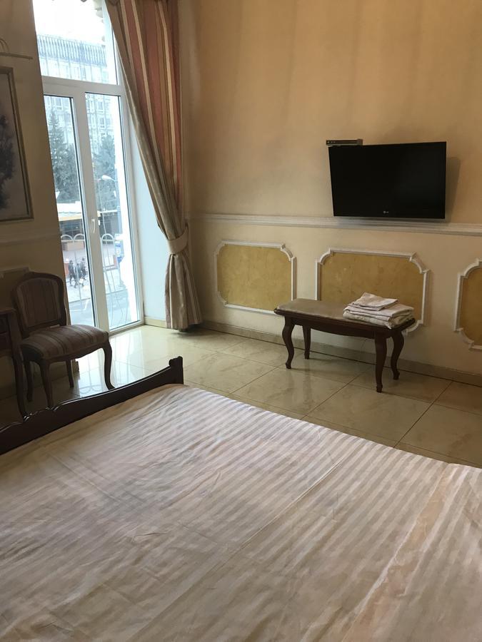 Beautiful Apartment In The Center Of Vinnytsia Luaran gambar
